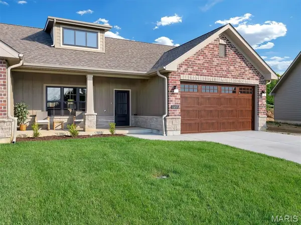 129 Stone Ledge DR, St Clair, MO 63077