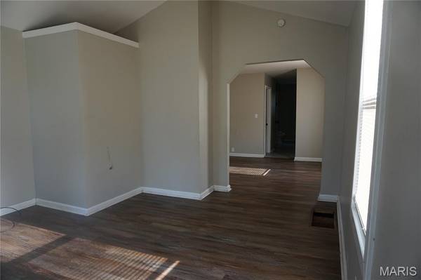 1163 Howell ST, St Louis, MO 63147