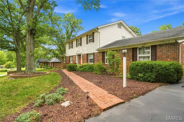 505 Richley DR, Chesterfield, MO 63017