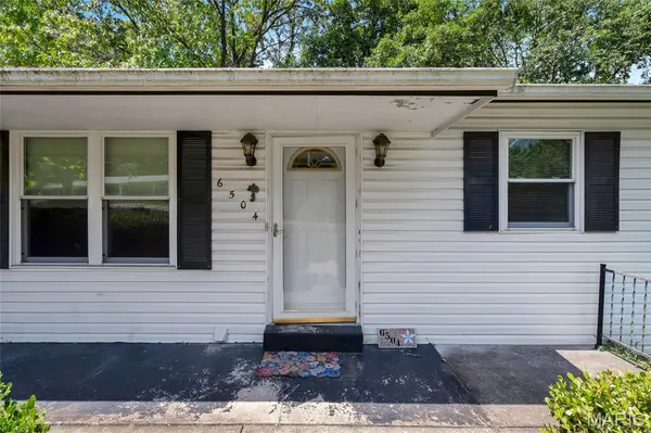 6504 Dogwood LN, House Springs, MO 63051