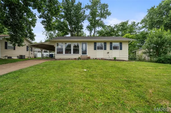 11346 Ranger DR, St Louis, MO 63128