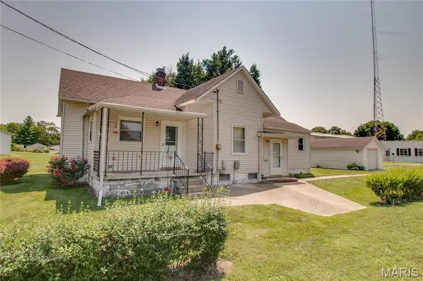 700 E Main ST, Staunton, IL 62088