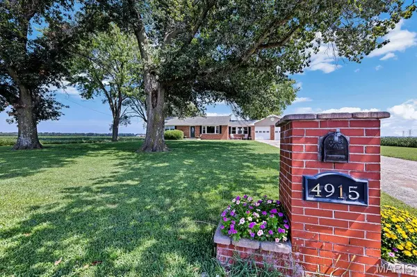 4915 Tower Line RD, St Charles, MO 63301