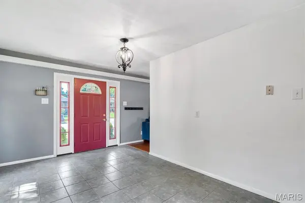 36 Cedar DR, Pacific, MO 63069