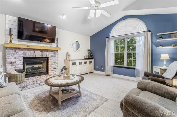 104 Williamsburg DR, Crystal City, MO 63019
