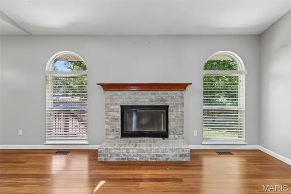 25 Folk Art CT, O'fallon, MO 63366
