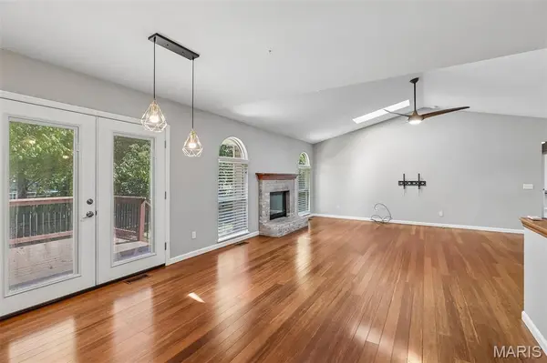 25 Folk Art CT, O'fallon, MO 63366