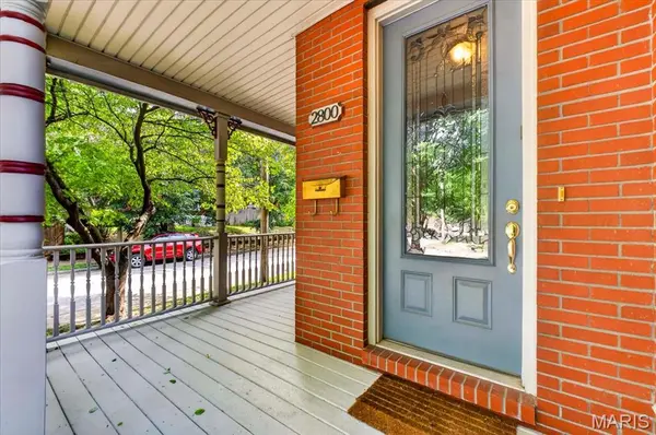 2800 Salena ST, St Louis, MO 63118