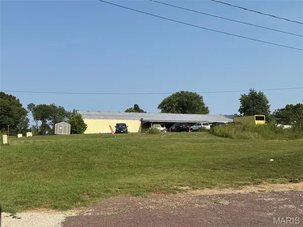 10060 HWY M, Caledonia, MO 63631