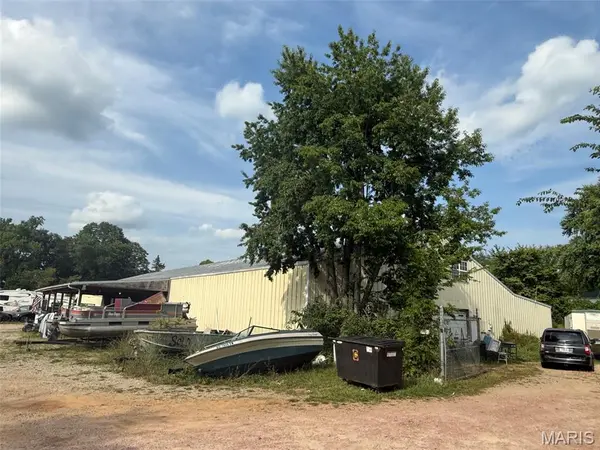 10060 HWY M, Caledonia, MO 63631
