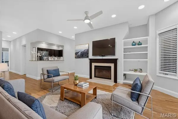 4465 W Pine BLVD #19, St Louis, MO 63108