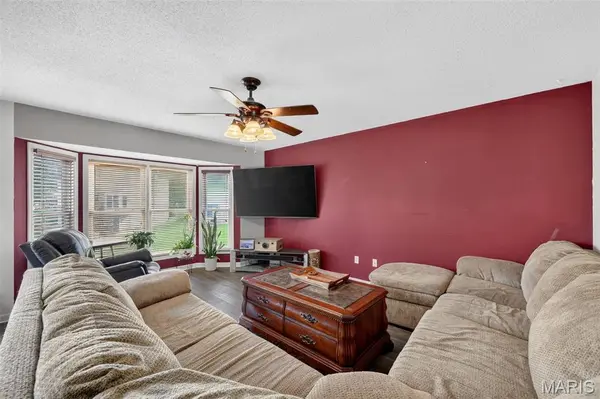 247 John Charles DR #2163B, Wentzville, MO 63385