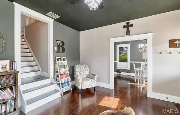 105 N Three ST, Marthasville, MO 63357