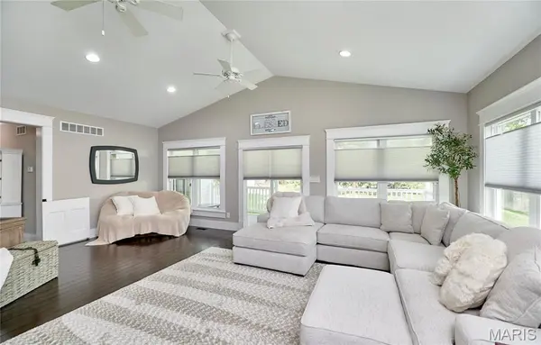105 N Three ST, Marthasville, MO 63357