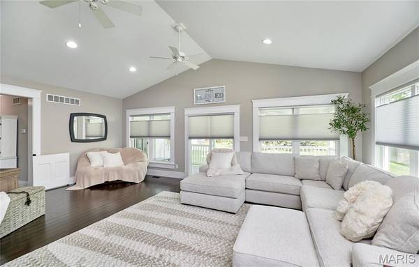 105 N Three ST, Marthasville, MO 63357
