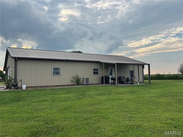 18692 Route C, Holliday, MO 65258