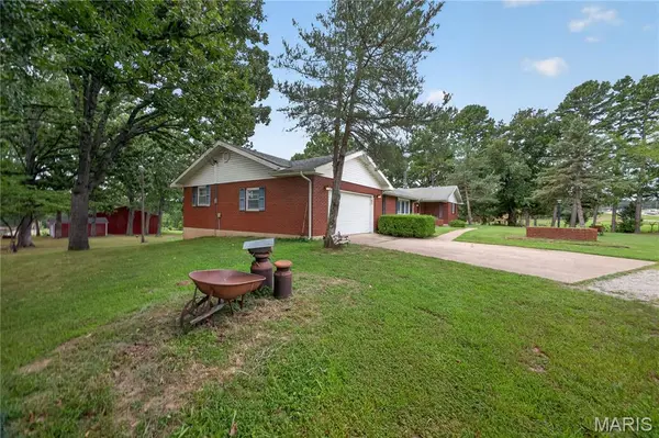 21994 Spruce RD, Waynesville, MO 65583