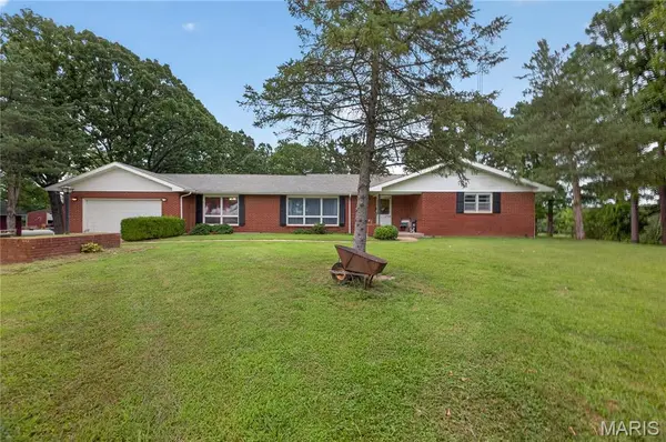 21994 Spruce RD, Waynesville, MO 65583