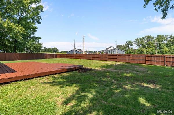 1732 Rudelle DR, Florissant, MO 63031