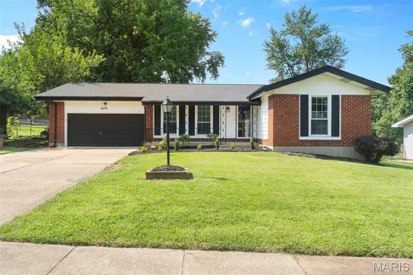 4494 Papal DR, Florissant, MO 63033
