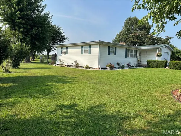 1927 HWY 28, Owensville, MO 65066