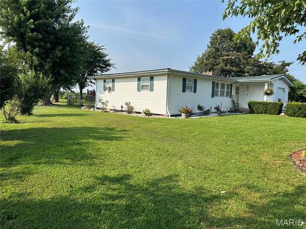 1927 HWY 28, Owensville, MO 65066