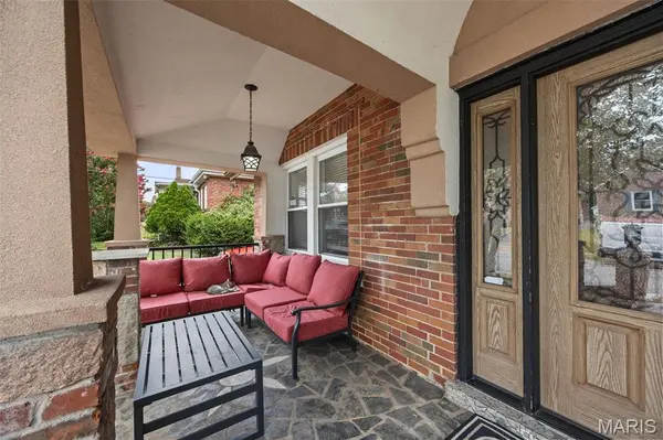 9024 Pilot AVE, St Louis, MO 63123