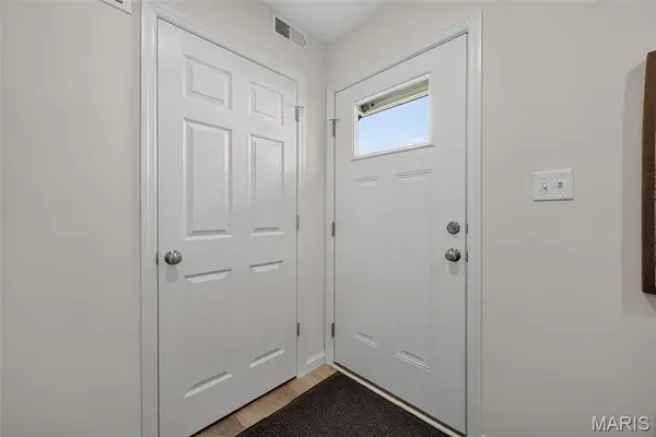 188 Canal Cottage ALY, St Charles, MO 63301