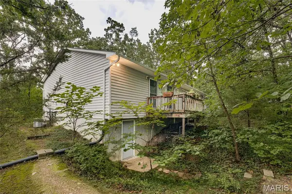 1075 Twin Oaks DR, Doe Run, MO 63637