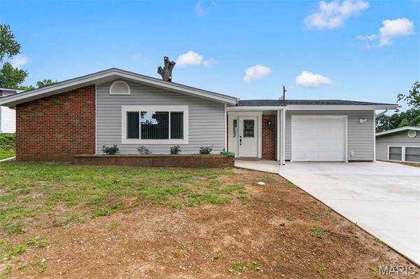 732 Hubert DR, St Louis, MO 63125
