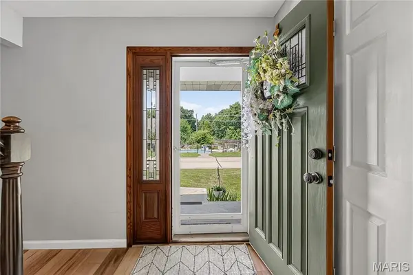 47 Park PL, St Peters, MO 63376