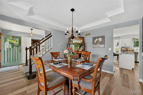 47 Park PL, St Peters, MO 63376