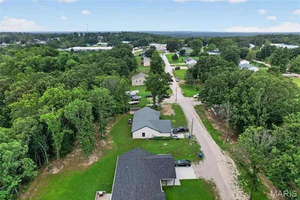 215 Nina ST, Dixon, MO 65459