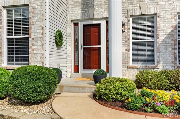 708 Hilltop Woods CT, Eureka, MO 63025