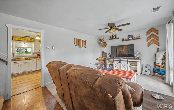 532 E James BLVD, St James, MO 65559