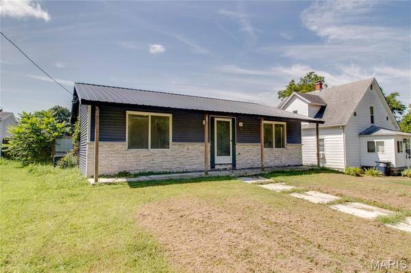 390 Dorsey RD, Gillespie, IL 62033