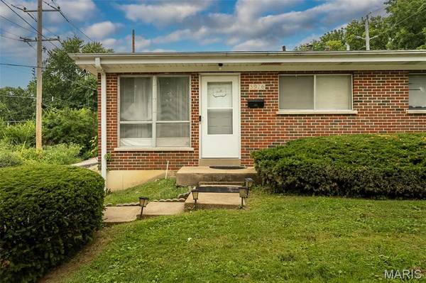 3924 Geraldine AVE, St Ann, MO 63074