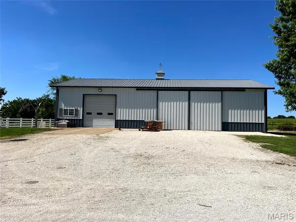 2758 Highway H, Silex, MO 63377