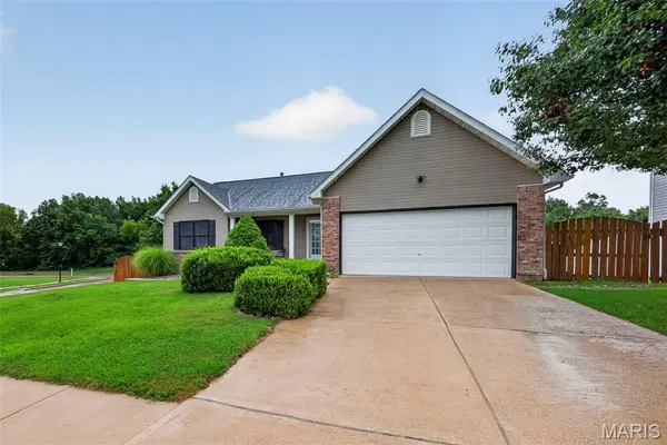 2 Moonstone CT, O'fallon, MO 63366
