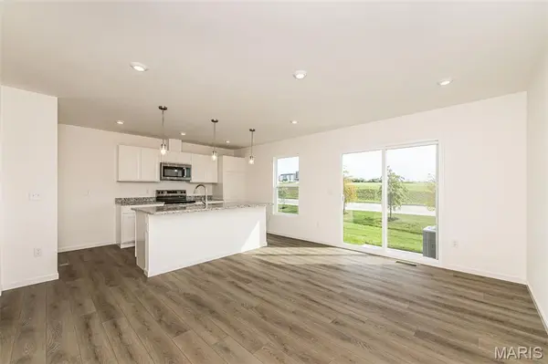 112 Mora BLVD #445-505, O'fallon, MO 63368