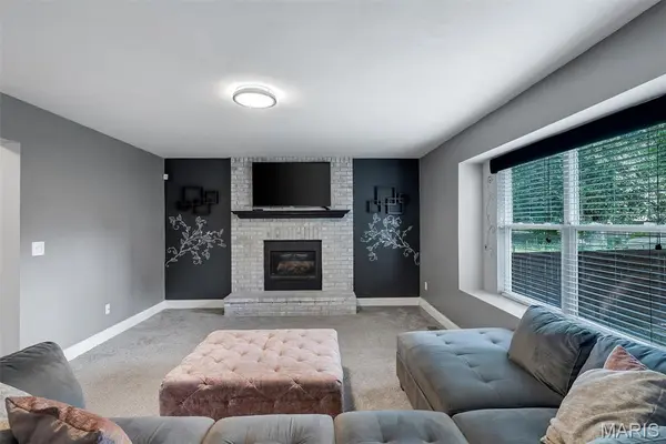 1203 Ashford Place DR, O'fallon, MO 63366