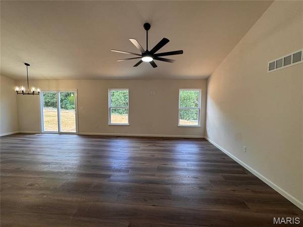 713 Blake DR, Hillsboro, MO 63050