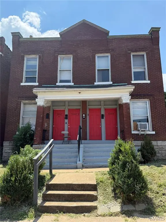 3152 Winnebago ST, St Louis, MO 63118