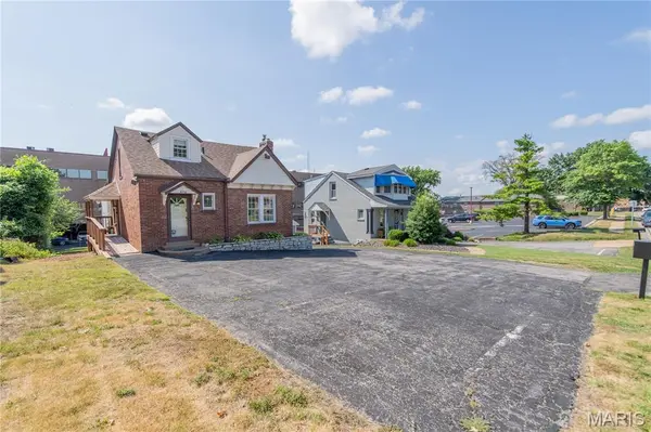 4150 Crescent DR, Mehlville, MO 63129