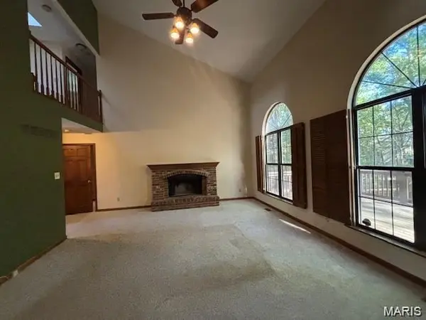 1599 Paradise Valley DR, High Ridge, MO 63049