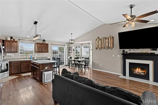 21 Doe CT, Moro, IL 62067