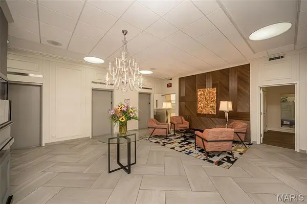 4466 W Pine BLVD #2E, St Louis, MO 63108