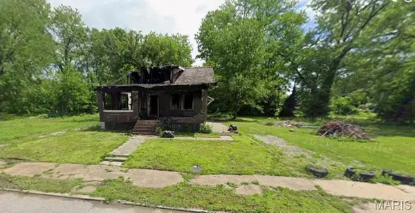 1614 N 46th ST, East St Louis, IL 62204