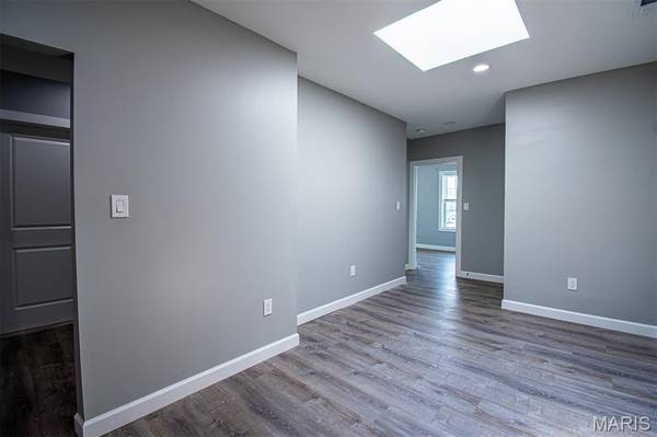 710 LELAND AVE, University City, MO 63130