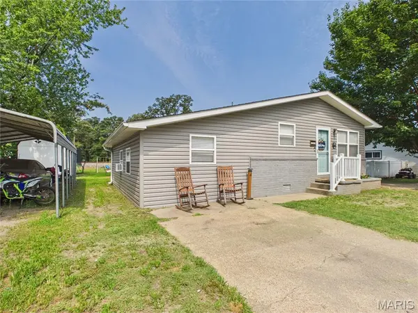 806 N Miller ST, Bernie, MO 63822
